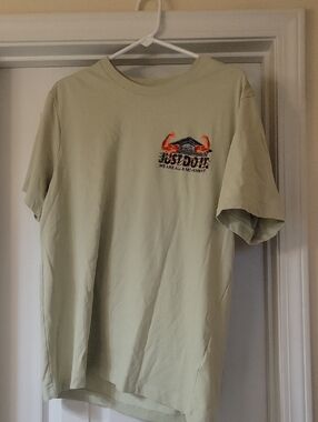 Nike Men's Light Sage Logo Graphic T-Shirt